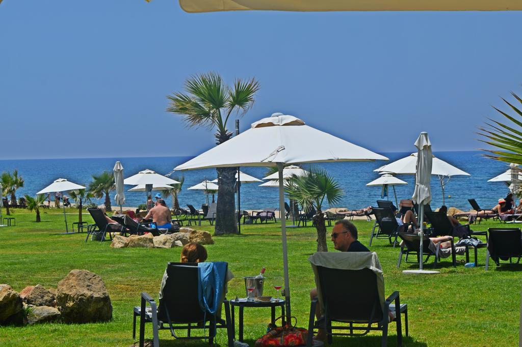 Amphora Hotel & Suites Paphos Extérieur photo